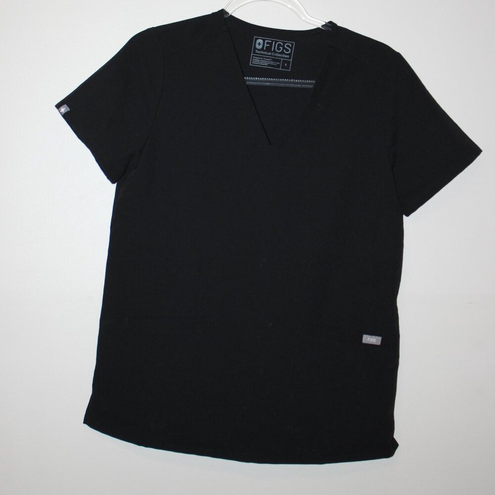 Figs Black scrub top